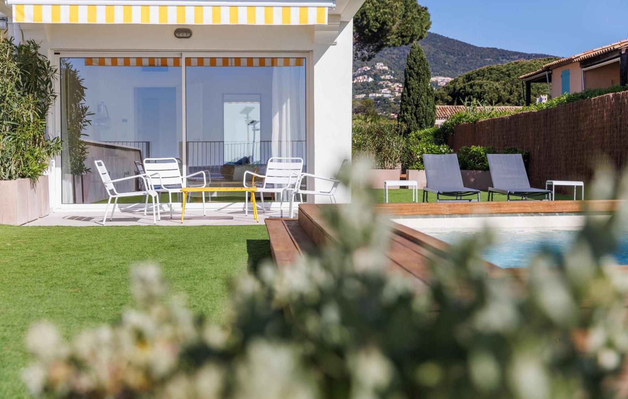 Belle Vue Hotel Cavalaire-sur-Mer Zewnętrze zdjęcie